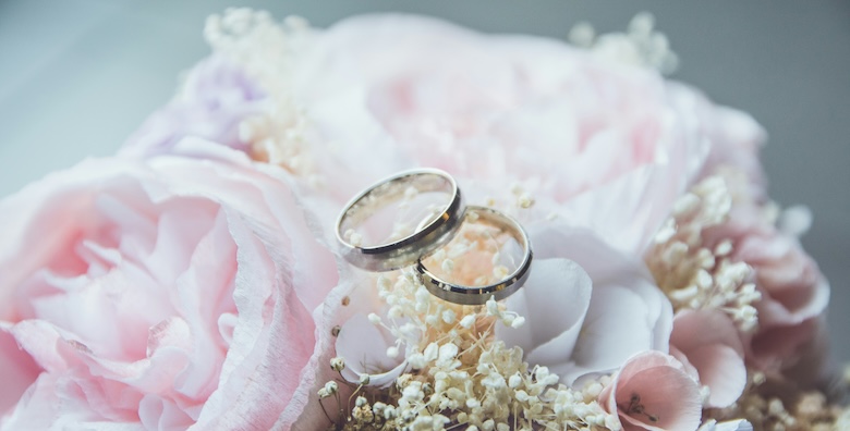 結婚